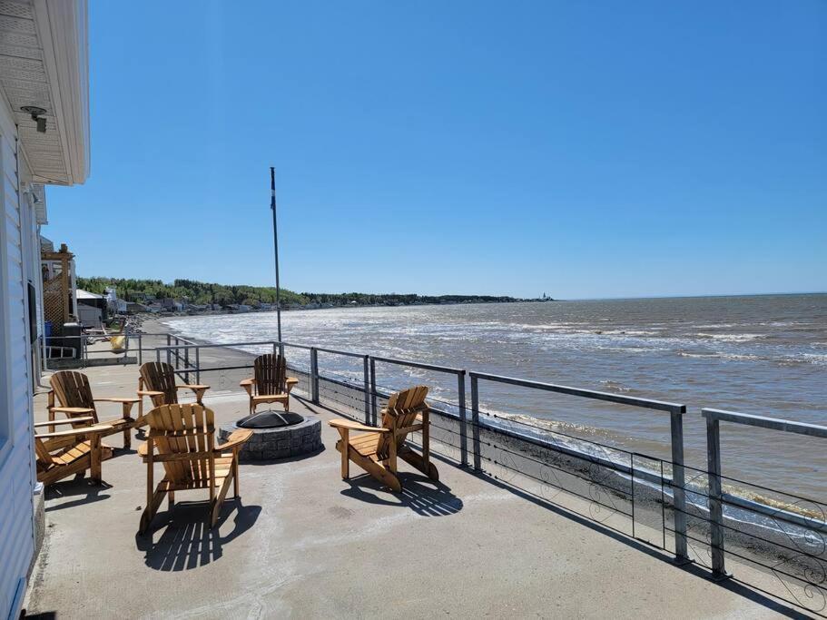Villa Calypso Avec Vue Sur La Baie De Ste-Luce Sainte-Luce-sur-Mer Bagian luar foto